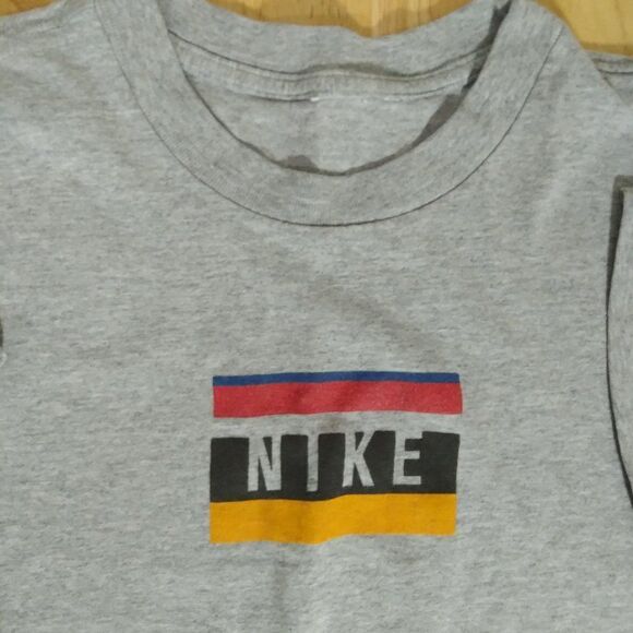 Vintage 90s Nike Spell Out Logo T-Shirt - Picture 1 of 6